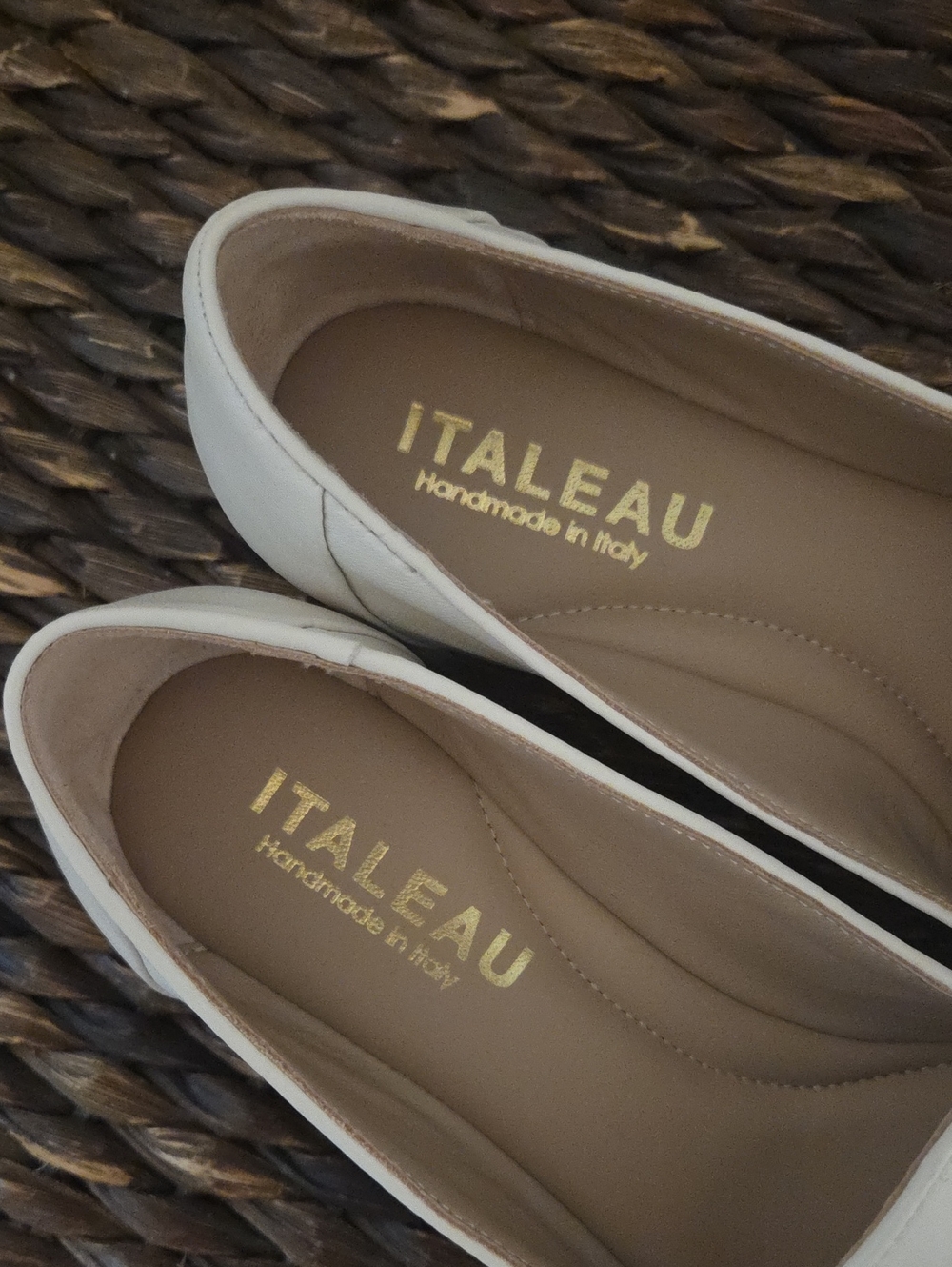 Italeau Ladies Flats - Picture 2 of 4